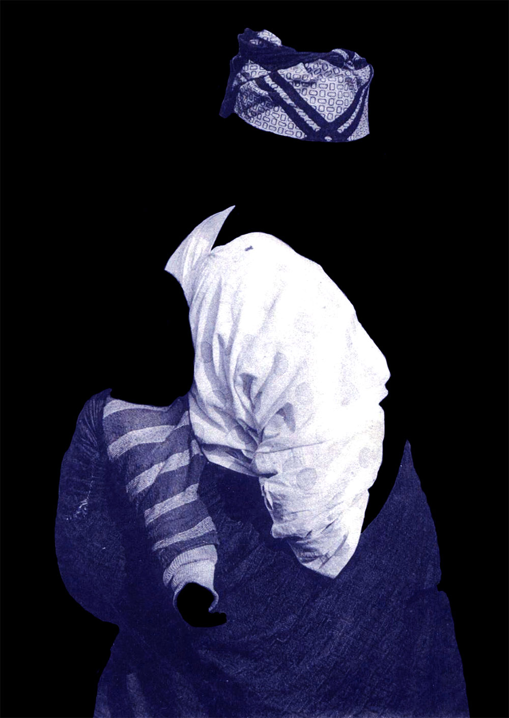 Mbali Dhlamini: Untitled - Village Sénégalais, Femme de race Lébou