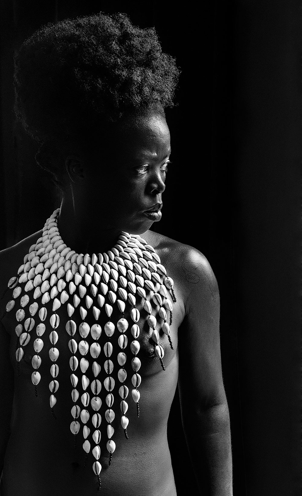 Zanele Muholi: Zodwa, Paris